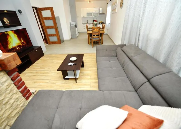 Vakantiehuis Ariana With Private Pool - By Ta Leut Agency Policnik