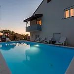 Ariana With Private Pool - By Ta Leut Agency Holiday home *