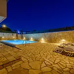 Holiday home Ariana With Private Pool - By Ta Leut Agency *