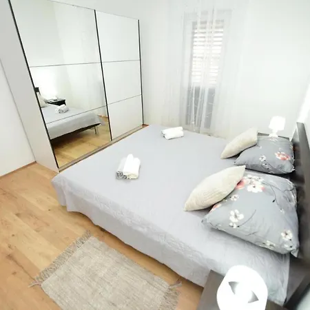 Ariana With Private Pool - By Ta Leut Agency