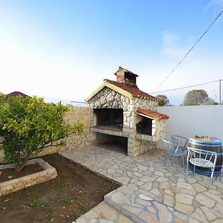 Prázdninový dům Ariana With Private Pool - By Ta Leut Agency