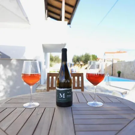 Ariana With Private Pool - By Ta Leut Agency