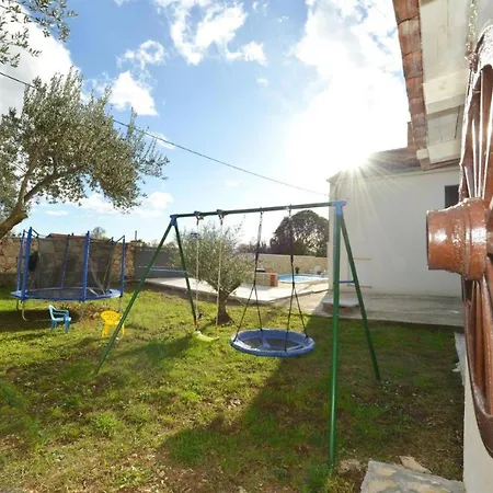 Ariana With Private Pool - By Ta Leut Agency Nyaraló *