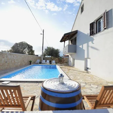 Casa de Férias Ariana With Private Pool By Ta Leut Agency