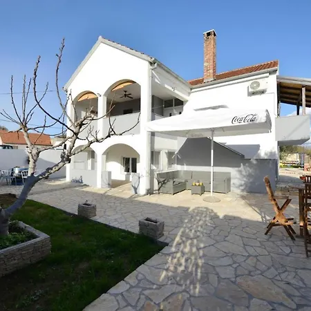 Ariana With Private Pool - By Ta Leut Agency Prázdninový dům