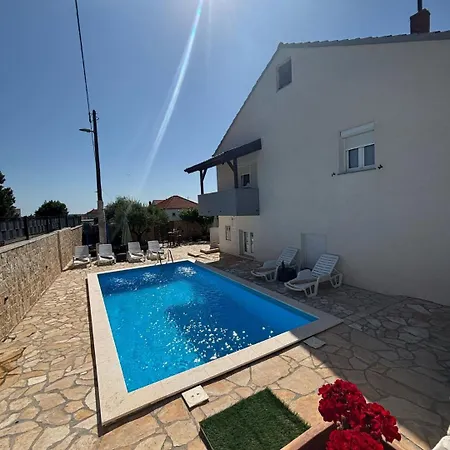 Vakantiehuis Ariana With Private Pool - By Ta Leut Agency Policnik