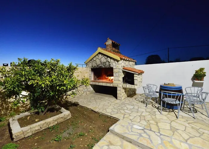 펜션 Ariana With Private Pool - By Ta Leut Agency *